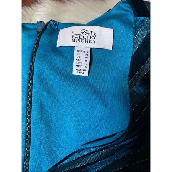 Belle Badgley Mischka Women's Size 6 Teal Stretch Velvet Gown Formal Long Sleeve - Picture 3 of 5